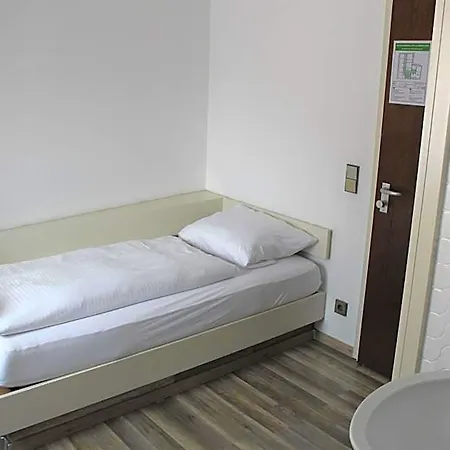 Hotel Ulmer Spatz 2*