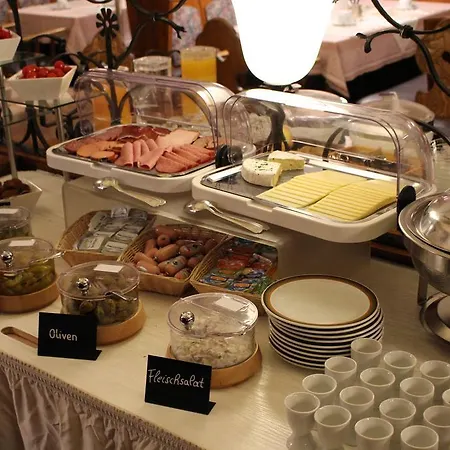 ウルマー スパッツ ホテル